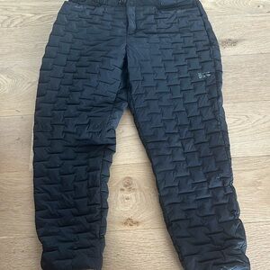 Women’s black Mountain Hardwear down pants size large.